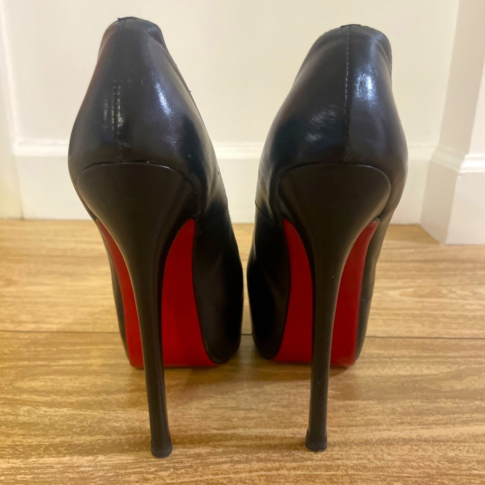 Christian Louboutin Black Leather Daffodile Platform Pumps